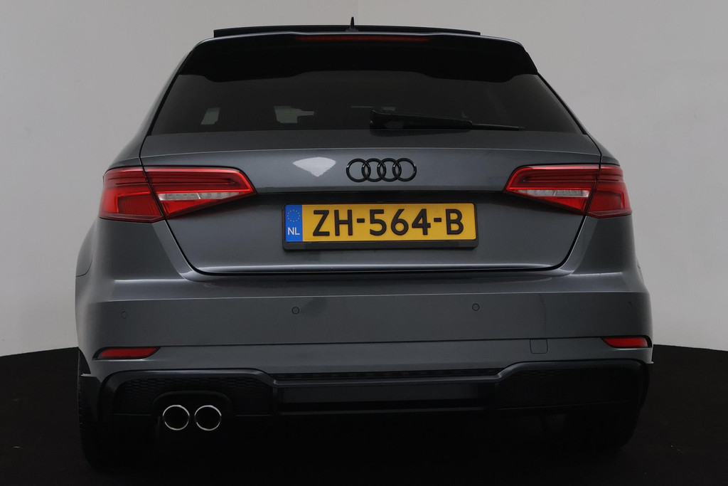 
Audi A3 Sportback 35 TFSI CoD Sport S Line Edition Automaat (PANORAMADAK, NAVIGATIE, PDC, CRUISE, NL-AUTO, GOED ONDERHOUDEN) vol									