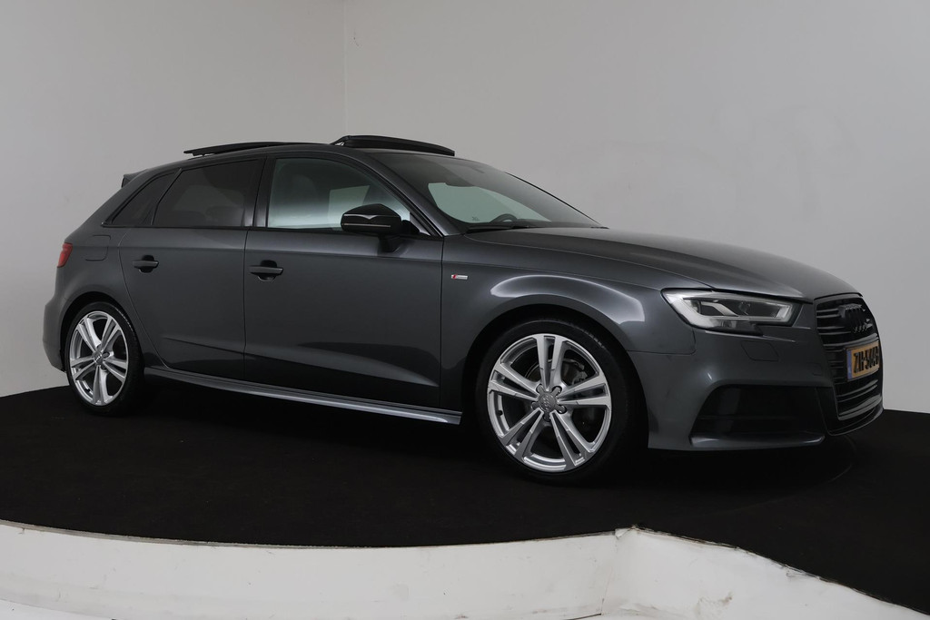 
Audi A3 Sportback 35 TFSI CoD Sport S Line Edition Automaat (PANORAMADAK, NAVIGATIE, PDC, CRUISE, NL-AUTO, GOED ONDERHOUDEN) vol									