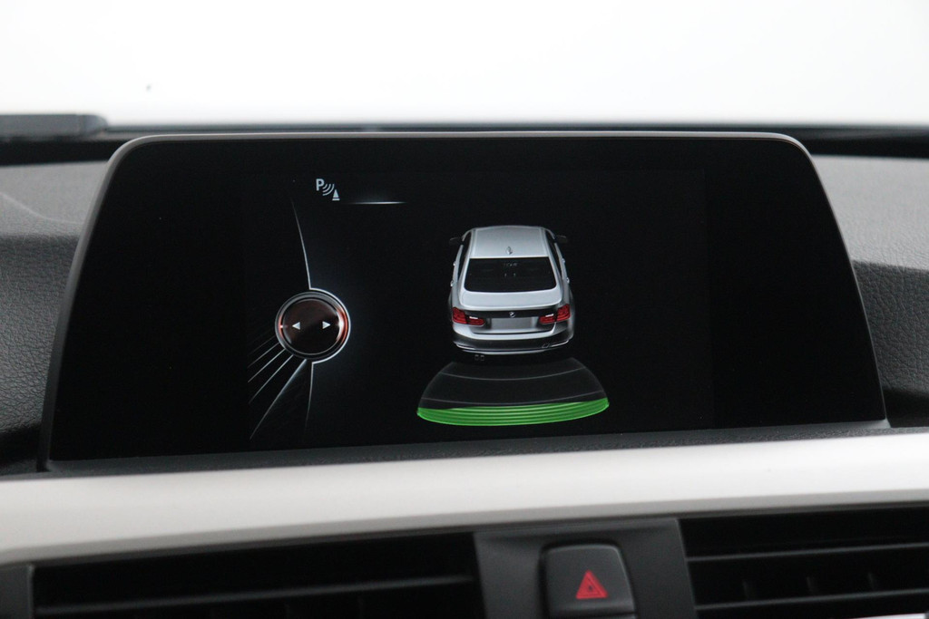 
BMW 3-serie 320i Corporate Lease Executive(NL-auto, Dealer OnderH, Navi, Parkeersensoren, Sportstoelen, Climate Con, Etc) vol									