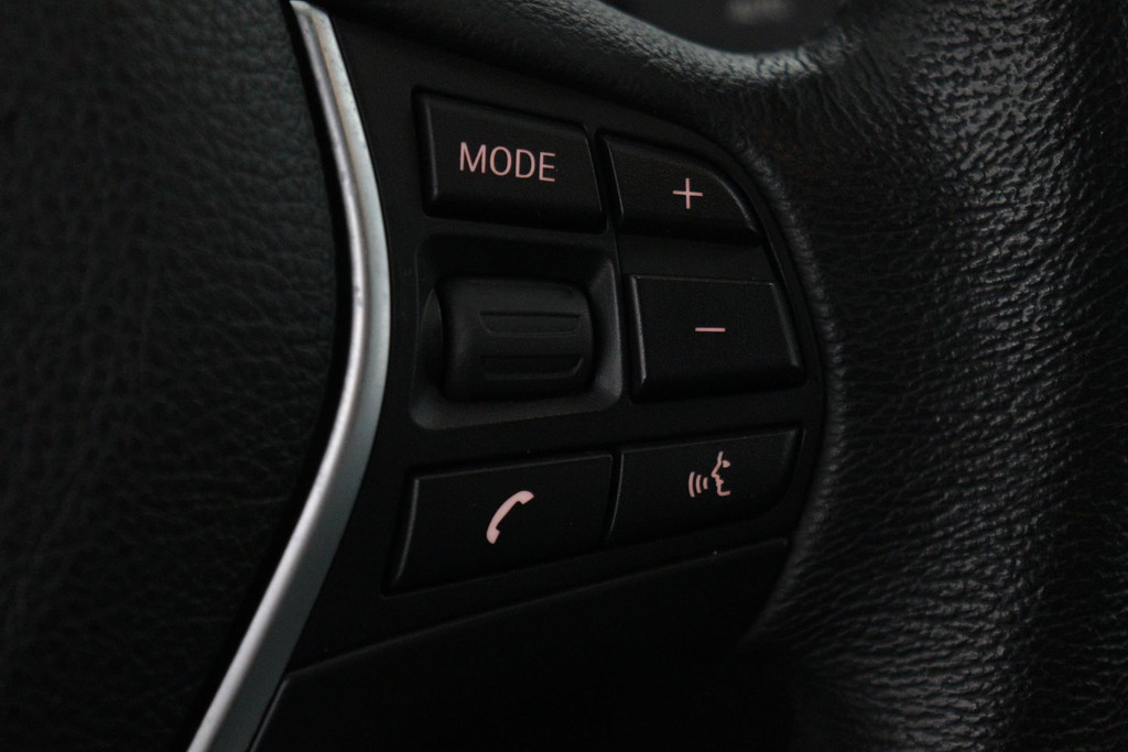 
BMW 3-serie 320i Corporate Lease Executive(NL-auto, Dealer OnderH, Navi, Parkeersensoren, Sportstoelen, Climate Con, Etc) vol									