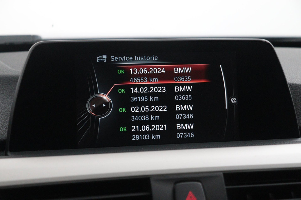 
BMW 3-serie 320i Corporate Lease Executive(NL-auto, Dealer OnderH, Navi, Parkeersensoren, Sportstoelen, Climate Con, Etc) vol									