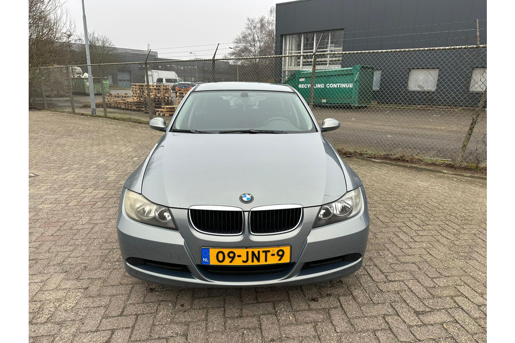 
BMW 3-serie 320d Automaat YOUNGTIMER INRUILKOOPJE! vol									