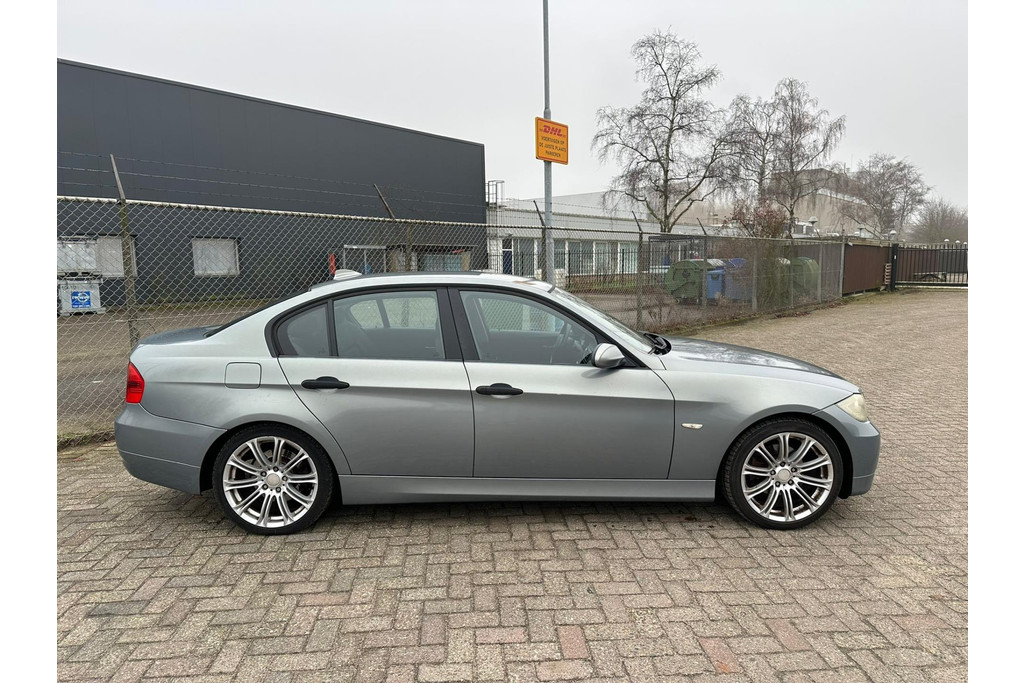 
BMW 3-serie 320d Automaat YOUNGTIMER INRUILKOOPJE! vol									