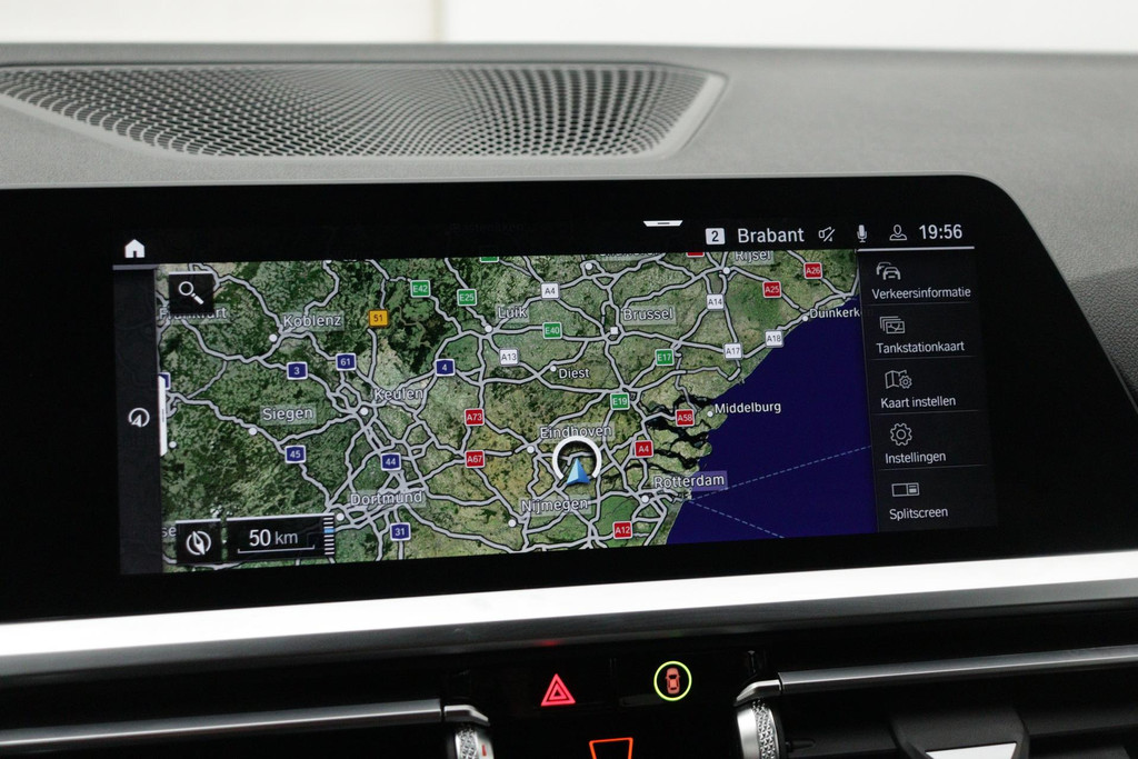 
BMW 3 Serie Touring 330e eDrive M-sport Edition(NL-auto,1e eig, Dealer OnderH, 360 Camera, Carplay, StoelV, Trekhaak, Etc) vol									