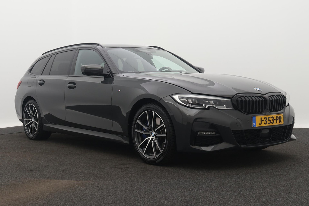 
BMW 3 Serie Touring 330e eDrive M-sport Edition(NL-auto,1e eig, Dealer OnderH, 360 Camera, Carplay, StoelV, Trekhaak, Etc) vol									