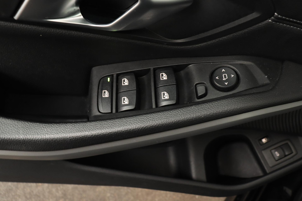 
BMW 3 Serie Touring 320e Business Edition Plus. AANBIEDING!!! (NL-auto, Dealer OnderH, 1e Eig, Navi Pro, StoelV, Leder, Etc) vol									