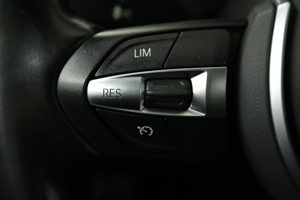 
BMW 3 Serie Touring 318i M Sport Corporate Lease Automaat (VIRTUAL, TREKHAAK, STOELV, CLIMATE, NL-AUTO, DEALER ONDERHOUDEN) vol									