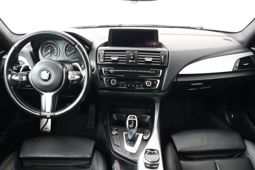 
BMW 235 M235i High Executive (NL-AUTO, AUTOMAAT, NAVIGATIE-PROFESSIONAL, STOELVERWARMING) vol									