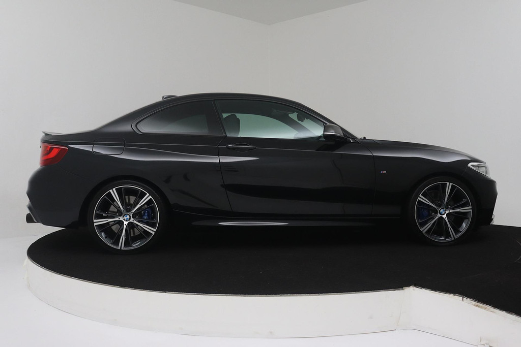 
BMW 235 M235i High Executive (NL-AUTO, AUTOMAAT, NAVIGATIE-PROFESSIONAL, STOELVERWARMING) vol									