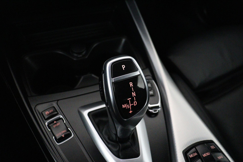 
BMW 235 M235i High Executive (NL-AUTO, AUTOMAAT, NAVIGATIE-PROFESSIONAL, STOELVERWARMING) vol									