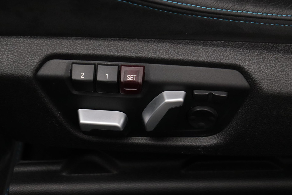 
BMW 2 Serie Coupé M2 DCT Competition(Dealer OnderH, Carplay, M performance Remmen, StoelV, Harman/ Kardon, Lane Assist, Etc) vol									