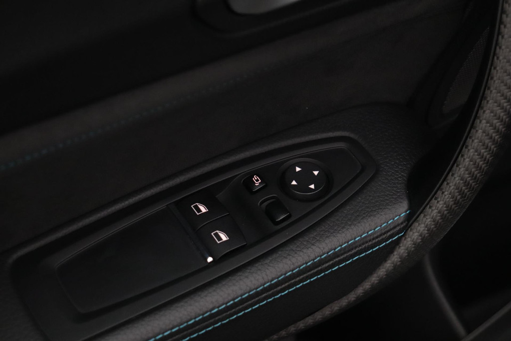 
BMW 2 Serie Coupé M2 DCT Competition(Dealer OnderH, Carplay, M performance Remmen, StoelV, Harman/ Kardon, Lane Assist, Etc) vol									