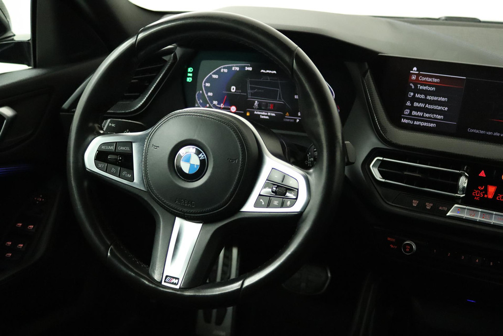 
BMW 2 Serie Gran Coupé 218i Executive Edition (PARKEERSENSOREN, CRUISE CONTROL, NAVIGATIE, NL-AUTO, DEALER ONDERHOUDEN) vol									