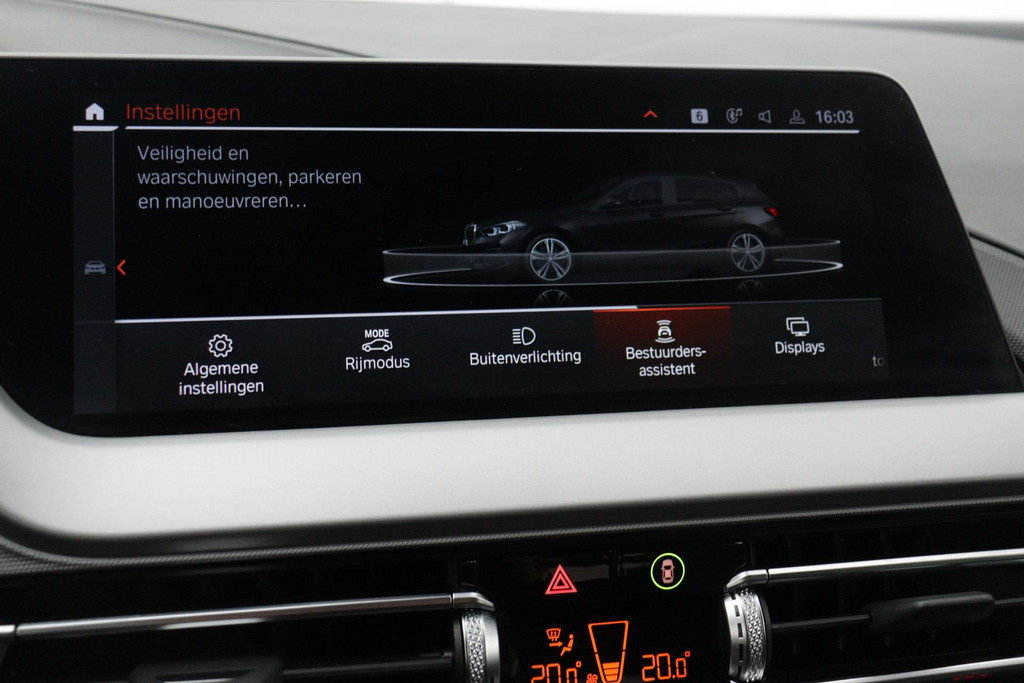 
BMW 1-serie 116i Business Edition Plus(Fabrieksgarantie, Carplay, StoelV, Parkeersensoren, Cruise Con, Etc) vol									