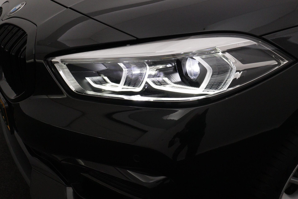 
BMW 1-serie 116i Business Edition Plus(Fabrieksgarantie, Carplay, StoelV, Parkeersensoren, Cruise Con, Etc) vol									