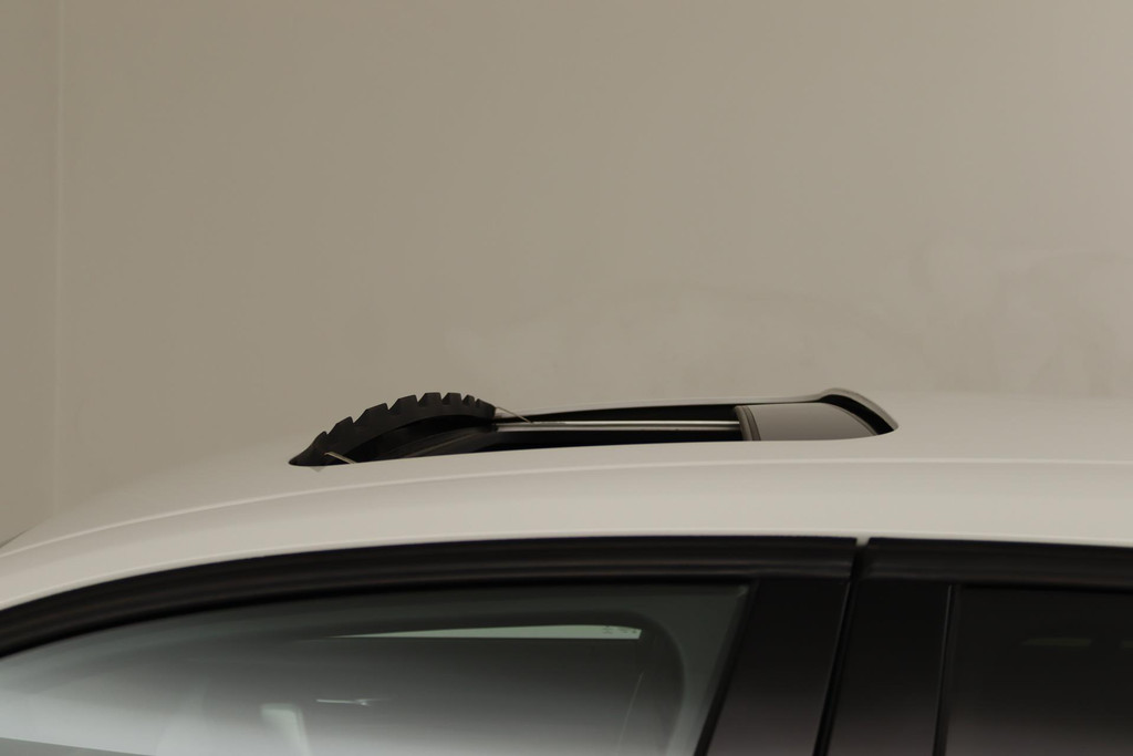 
BMW 1-serie 118i Corporate Lease M Sport (PANORAMADAK, PARKEERSENSOREN, CRUISE CONTROL, STOELVERARMING, NL-AUTO) vol									