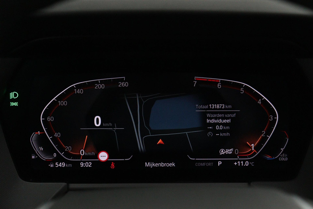 
BMW 1-serie 118i Executive Edition Automaat (PANODAK, NAVI, PDC V+A, CARPLAY, CRUISE, NL-AUTO, DEALER ONDERHOUDEN) vol									