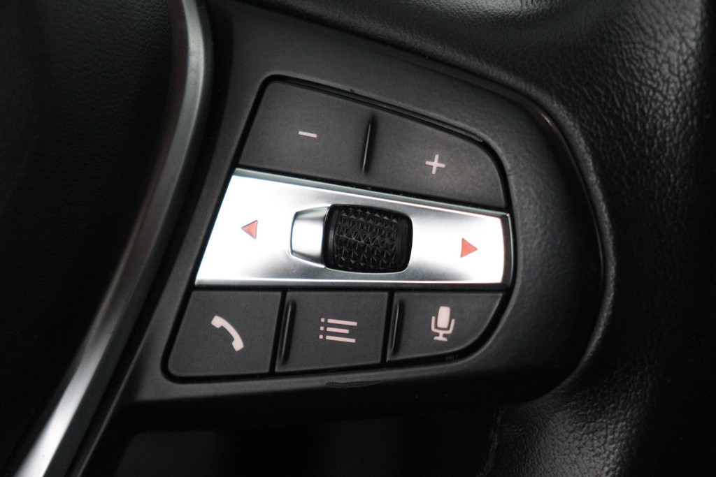 
BMW 1-serie 118i Executive Edition (1e Eig, NL-auto, Dealer onderH Carplay/ Android, Navi-groot, PDC V+A, Cruise Control, Etc) vol									