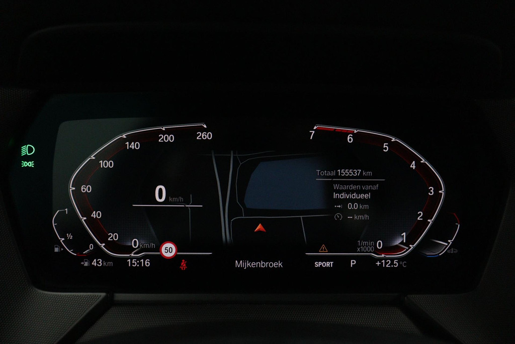 
BMW 1-serie 118i Executive Edition M-SPORT (1e Eig, NL-auto, Dealer OndH, Carplay/ Android, Navi-groot, PDC V+A, Cruise Contr Etc) vol									