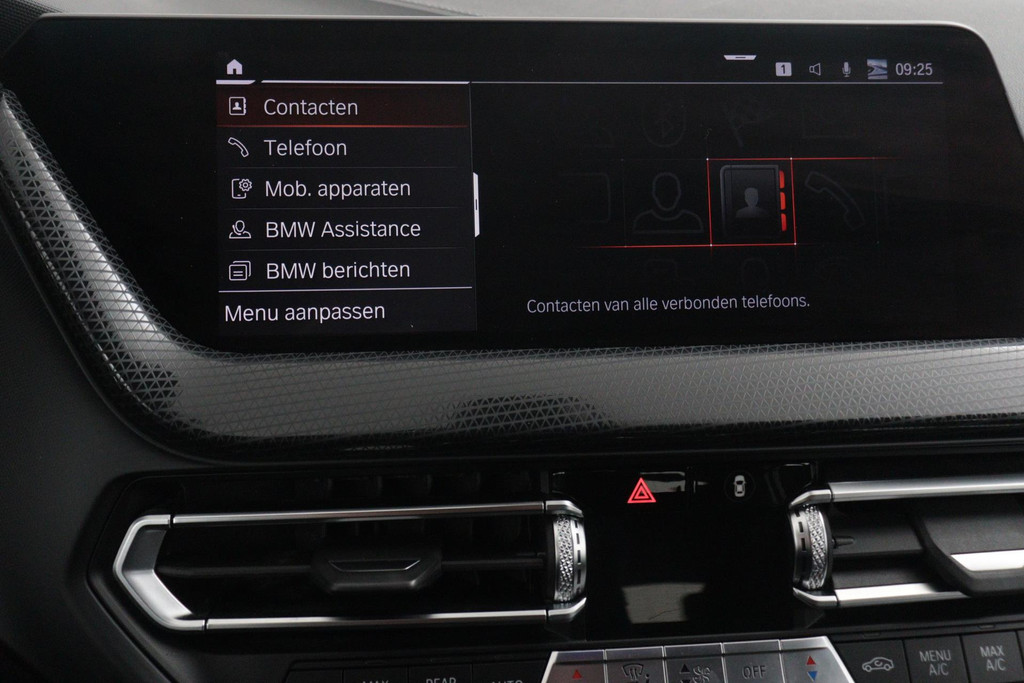 
BMW 1-serie 118i Executive Edition SportLine (1e Eig, NL-auto, DealeronderH, Navi Prof, Apple Carplay, PDC V+A, Cruise Con, Etc) vol									