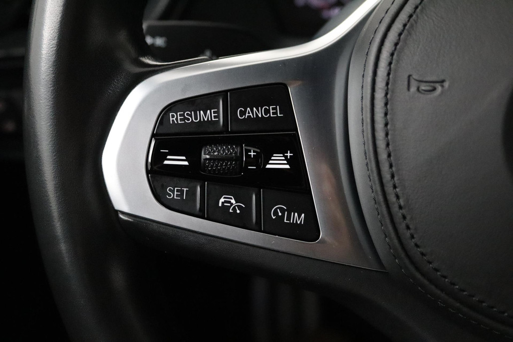 
BMW 1-serie 118i Executive Edition Automaat (virtual, adaptive, sfeer, camera, navigatie, nl-auto, dealer onderhouden) vol									