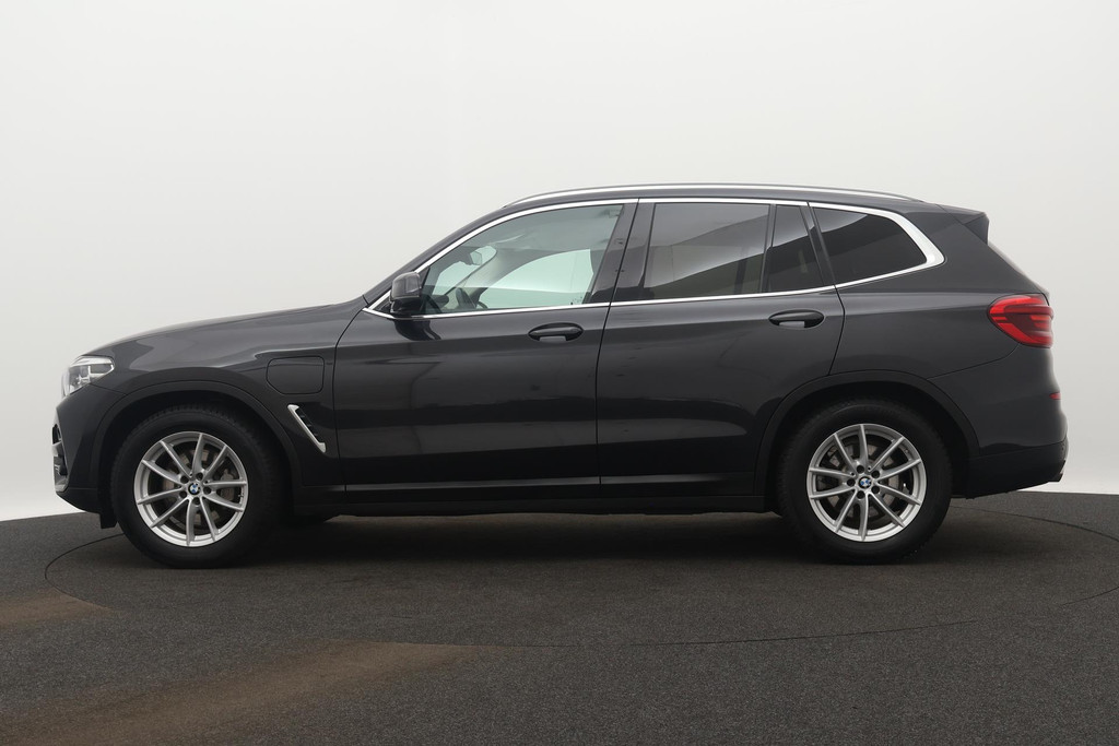 
BMW X3 XDrive30e High Executive(NL-auto, 1e Eig, Dealer onderH, Carplay/ Android, Harman/Kardon, Parkeersensoren V+A, Etc) vol									