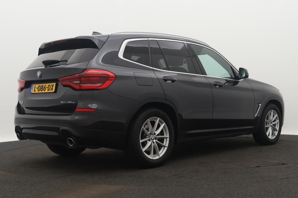 
BMW X3 XDrive30e High Executive(NL-auto, 1e Eig, Dealer onderH, Carplay/ Android, Harman/Kardon, Parkeersensoren V+A, Etc) vol									