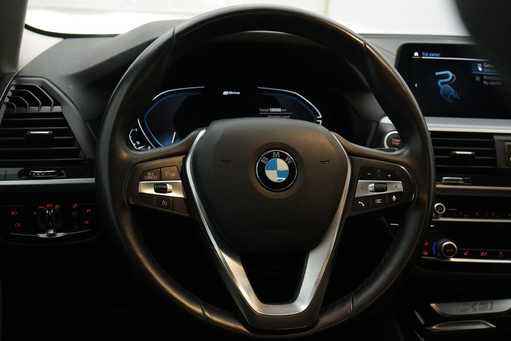
BMW X3 XDrive30e High Executive(NL-auto, 1e Eig, Dealer onderH, Carplay/ Android, Harman/Kardon, Parkeersensoren V+A, Etc) vol									