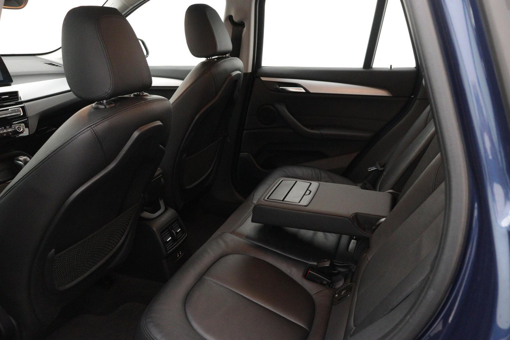 
BMW X1 XDrive25e eDrive Edition(NL-auto, 1e Eig, Dealer OnderH, Carplay, Head-up, StoelV, Navi Pro, PDC V+A, Leder, Etc) vol									