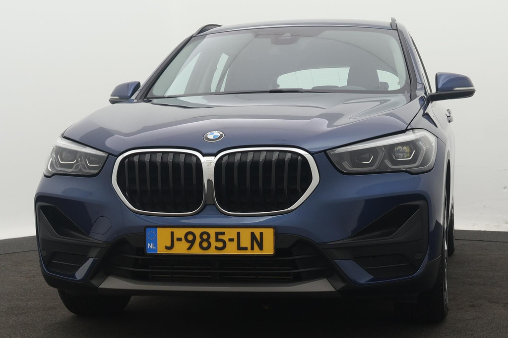 
BMW X1 XDrive25e eDrive Edition(NL-auto, 1e Eig, Dealer OnderH, Carplay, Head-up, StoelV, Navi Pro, PDC V+A, Leder, Etc) vol									