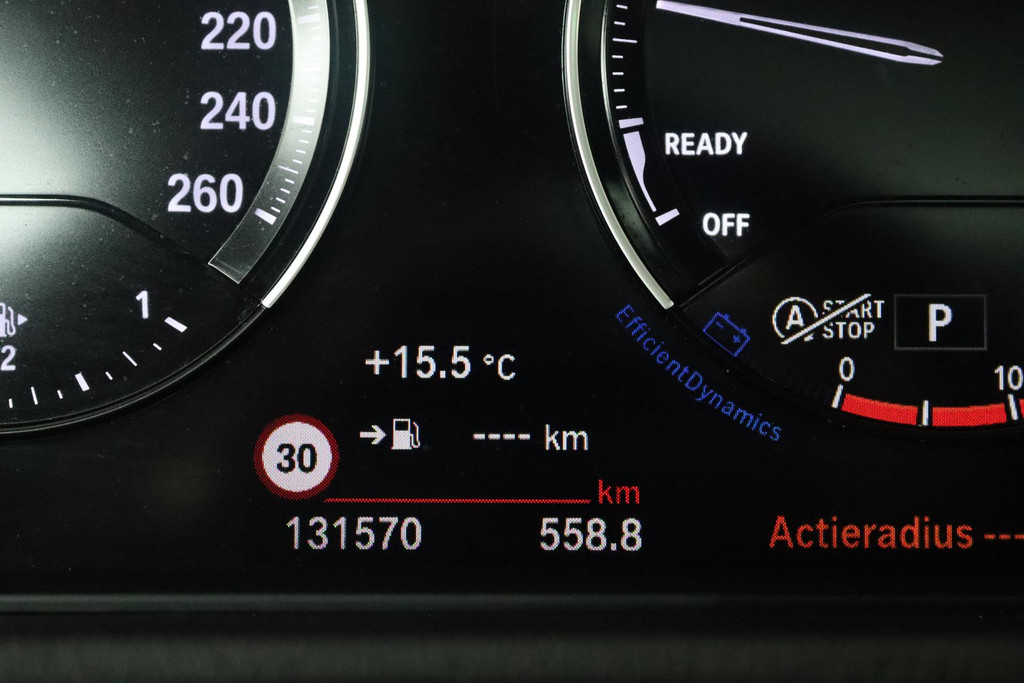 
BMW X1 SDrive20i High Executive (PANORAMADAK, PARKEERSENSOREN, TREKHAAK AFNEEMBAAR, CRUISE, NL-AUTO, DEALER ONDERHOUDEN) vol									