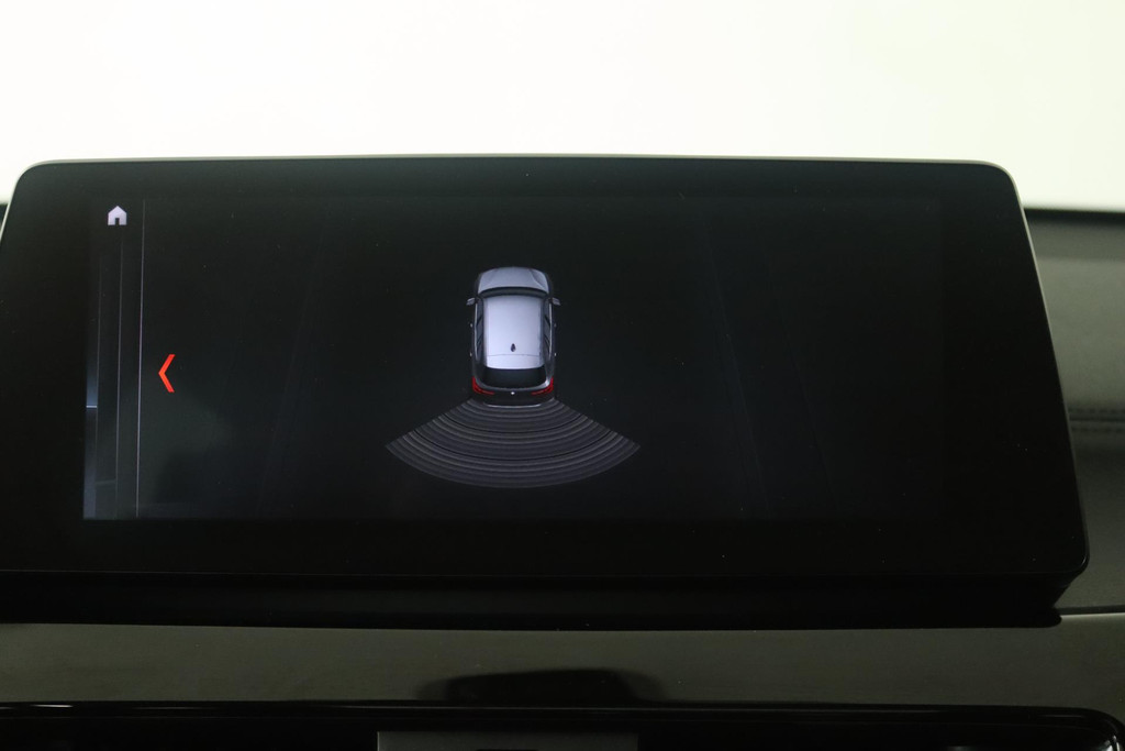 
BMW X1 SDrive20i High Executive (PANORAMADAK, PARKEERSENSOREN, TREKHAAK AFNEEMBAAR, CRUISE, NL-AUTO, DEALER ONDERHOUDEN) vol									