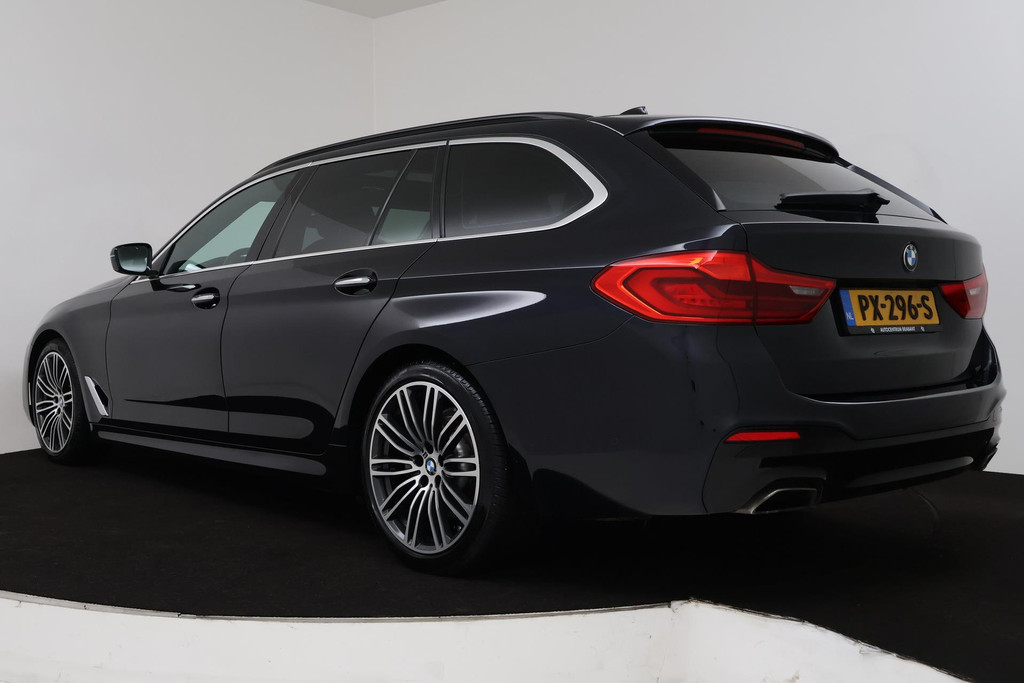 
BMW 5 Serie Touring 520i High Executive (PANORAMADAK, STOELVERWARMING, LEER, NAVI, CRUISE, ELEKTR STOEL, DEALER ONDERHOUDEN) vol									