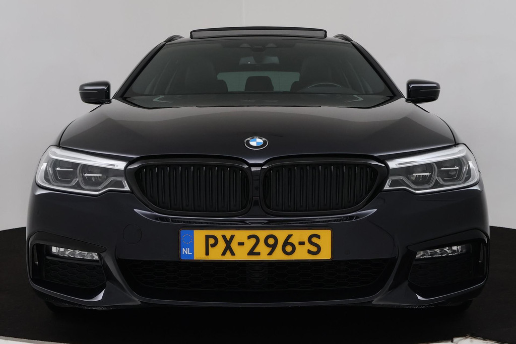 
BMW 5 Serie Touring 520i High Executive (PANORAMADAK, STOELVERWARMING, LEER, NAVI, CRUISE, ELEKTR STOEL, DEALER ONDERHOUDEN) vol									