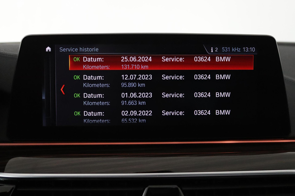 
BMW 5 Serie 520i High Executive Edition (PANORAMADAK, SFEERVERLICHTING, STOELVERWARMING, COMFORTZETELS, DEALER ONDERHOUDEN) vol									