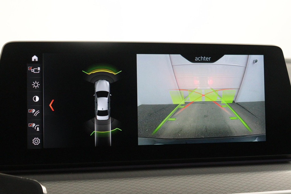 
BMW 5 Serie 530d High Executive(Dealer OnderH, Navi Prof, Camera’s, Adaptive Cruise, PDC V+A, Sfeer Verlichting, Etc) vol									