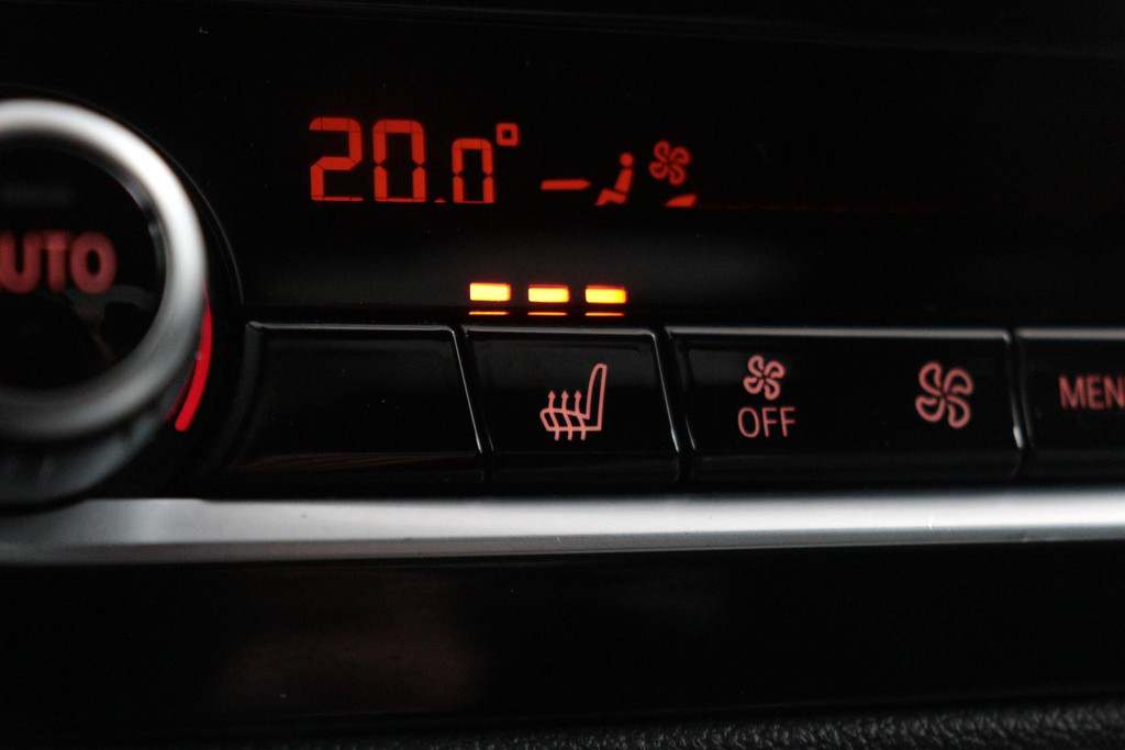 
BMW 5 Serie 530d High Executive(Dealer OnderH, Navi Prof, Camera’s, Adaptive Cruise, PDC V+A, Sfeer Verlichting, Etc) vol									