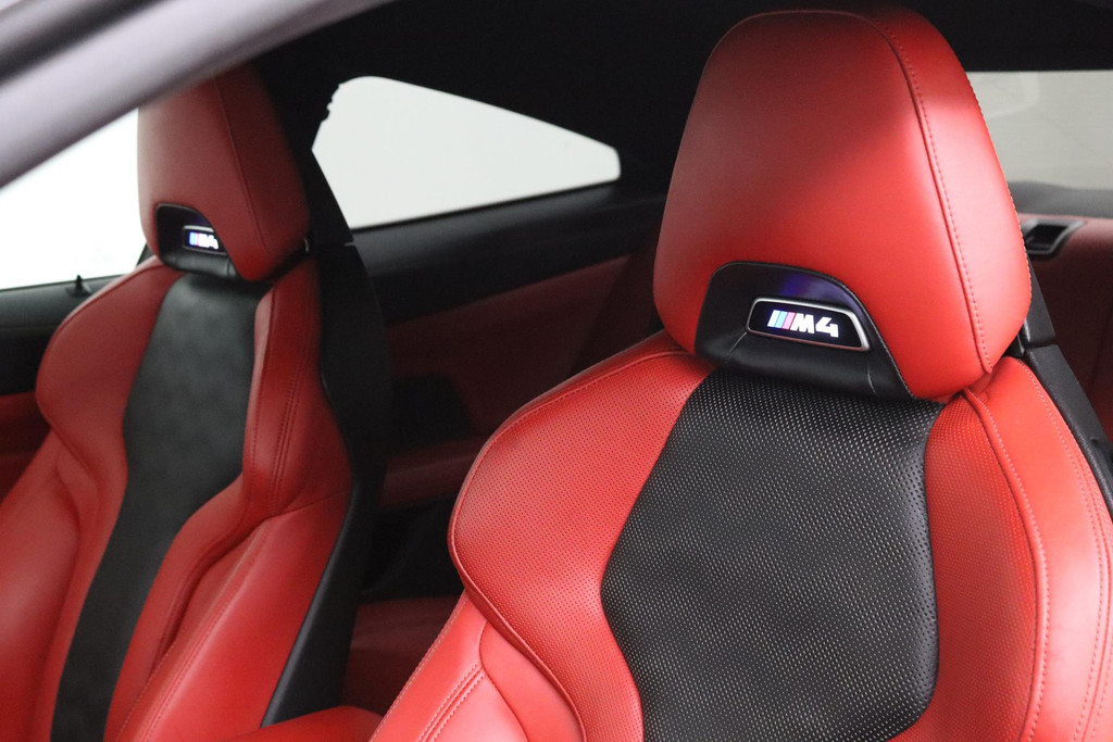 
BMW 4 Serie Coupé M4 Competition (NL-auto, 1e Eig, Dealer Onderhouden, Akrapovic Uitlaat, Alarm Klasse 5, VOL!!!) vol									