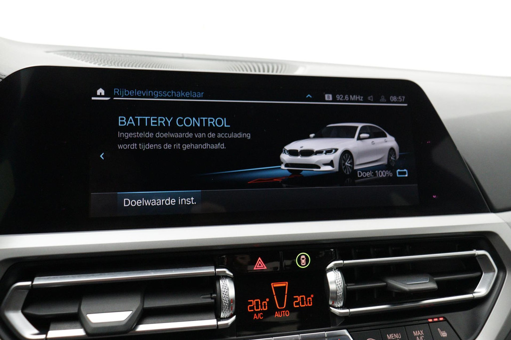 
BMW 3-serie 330e eDrive Edition Sport-Line (NL-auto, 1e Eig, Dealer OnderH, Carplay, Camera, StoelV, Addpt Cruise, Leder, Etc) vol									