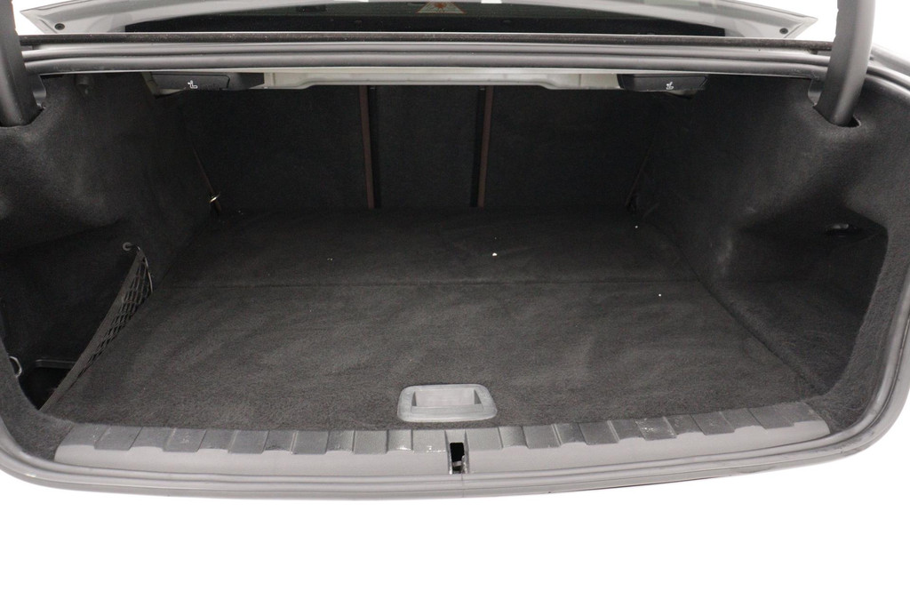 
BMW 3-serie 330e eDrive Edition Sport-Line (NL-auto, 1e Eig, Dealer OnderH, Carplay, Camera, StoelV, Addpt Cruise, Leder, Etc) vol									