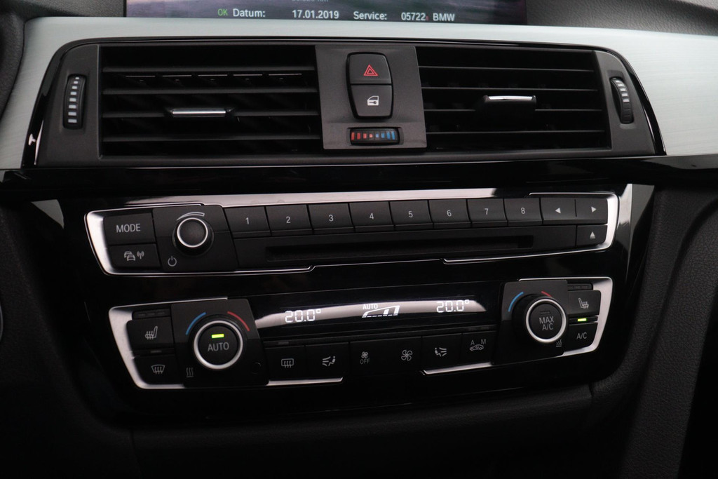 
BMW 3-serie 320i Corporate Lease Executive M-SPORT (NL-auto, Dealer OnderH, Panorama, Carplay, Navi Pro, PDC, Climate Con, Etc) vol									