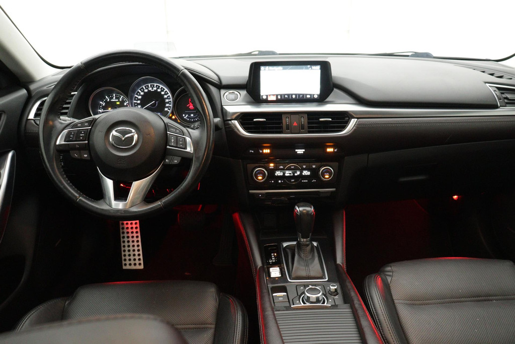 
Mazda 6 2.5 SkyActiv-G 192 GT-M Automaat (PANORAMADAK, STOELVERWARMING, HEAD-UP, CAMERA, ADAPTIVE CRUISE, SFEERVERLICHTING) vol									