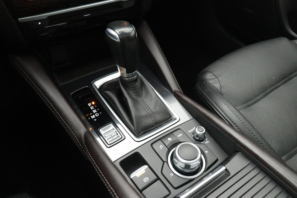 
Mazda 6 2.5 SkyActiv-G 192 GT-M Automaat (PANORAMADAK, STOELVERWARMING, HEAD-UP, CAMERA, ADAPTIVE CRUISE, SFEERVERLICHTING) vol									