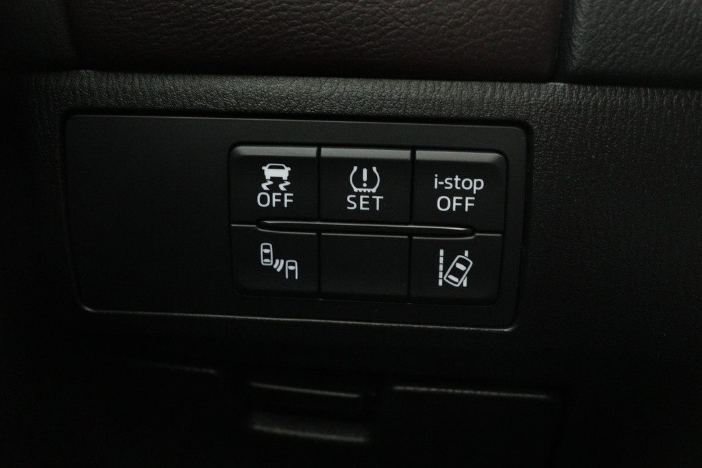 
Mazda 6 2.5 SkyActiv-G 192 GT-M Automaat (PANORAMADAK, STOELVERWARMING, HEAD-UP, CAMERA, ADAPTIVE CRUISE, SFEERVERLICHTING) vol									