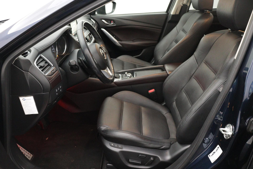 
Mazda 6 2.5 SkyActiv-G 192 GT-M Automaat (PANORAMADAK, STOELVERWARMING, HEAD-UP, CAMERA, ADAPTIVE CRUISE, SFEERVERLICHTING) vol									