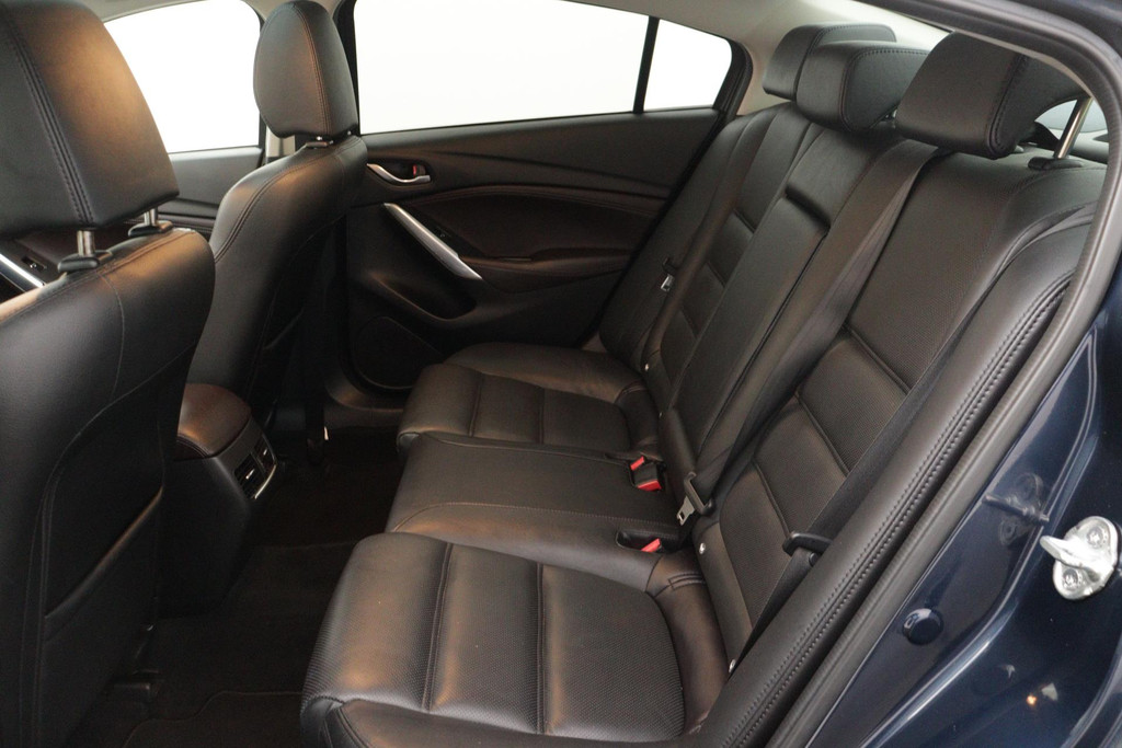 
Mazda 6 2.5 SkyActiv-G 192 GT-M Automaat (PANORAMADAK, STOELVERWARMING, HEAD-UP, CAMERA, ADAPTIVE CRUISE, SFEERVERLICHTING) vol									