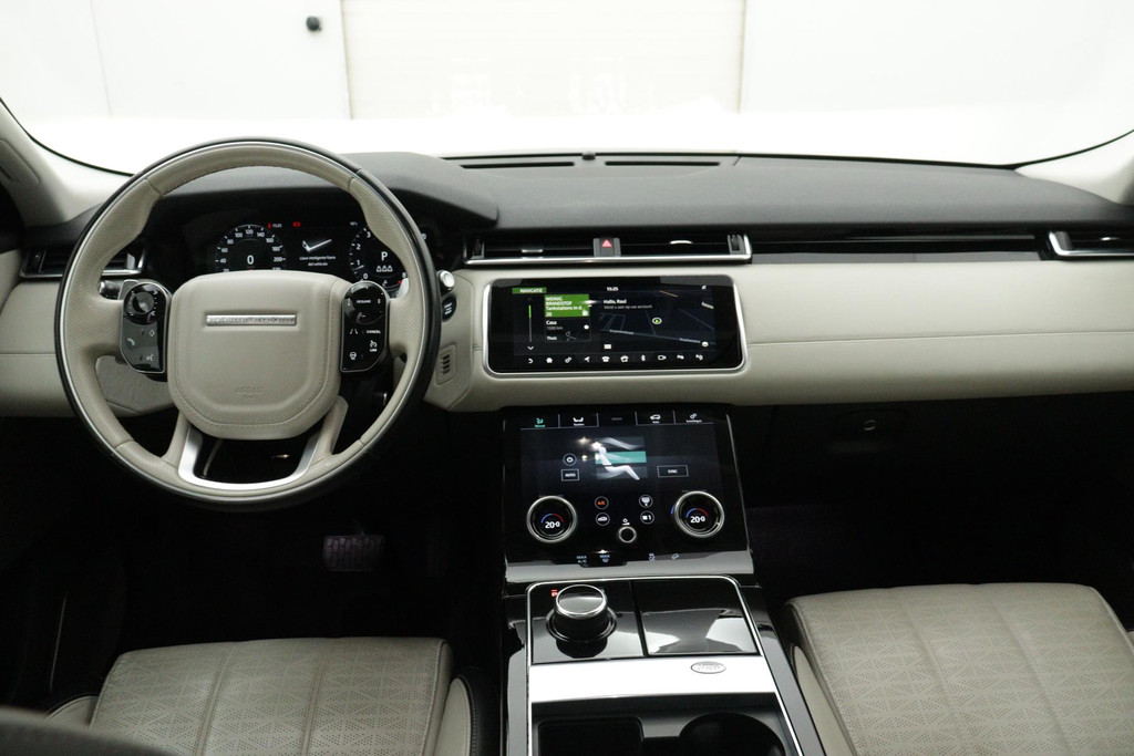 
Land Rover Range Rover Velar 2.0 P300 Turbo AWD Dynamic HSE(1e Eig, Dealer OnderH, Pano, StoelV/Koeling, Camera, Carplay, Etc) vol									