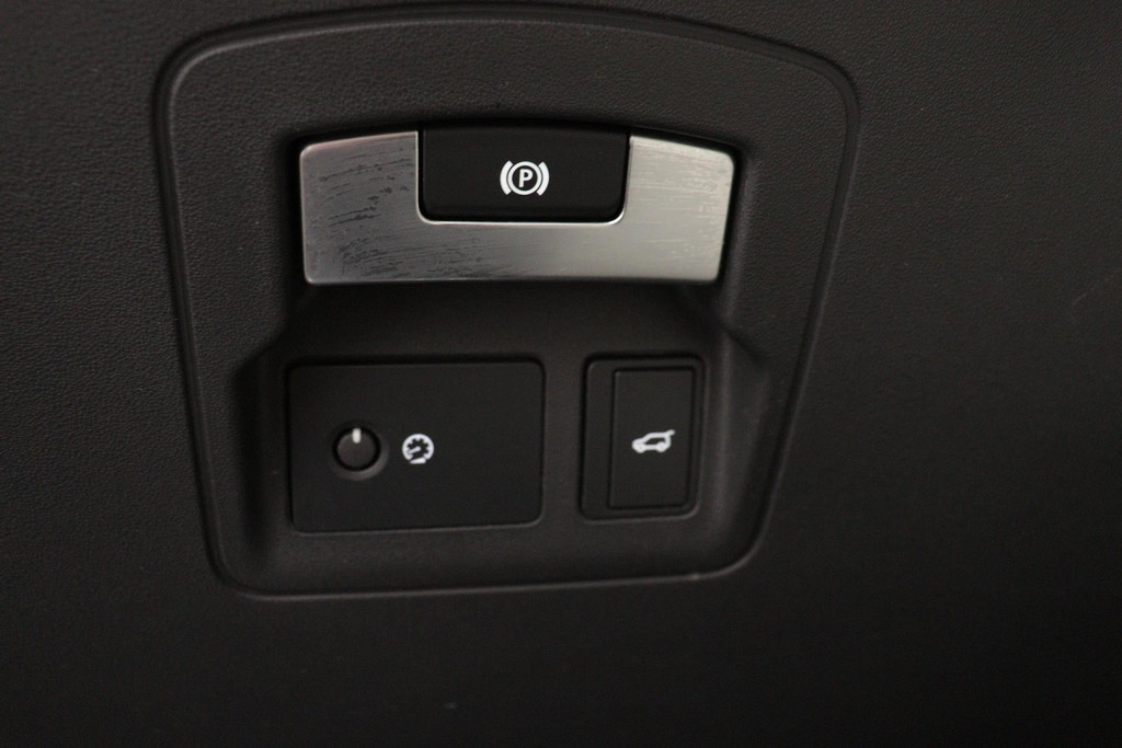 
Land Rover Range Rover Velar 2.0 P300 Turbo AWD Dynamic HSE(1e Eig, Dealer OnderH, Pano, StoelV/Koeling, Camera, Carplay, Etc) vol									