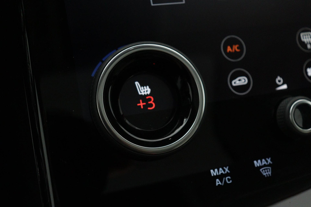 
Land Rover Range Rover Velar 2.0 P300 Turbo AWD Dynamic HSE(1e Eig, Dealer OnderH, Pano, StoelV/Koeling, Camera, Carplay, Etc) vol									