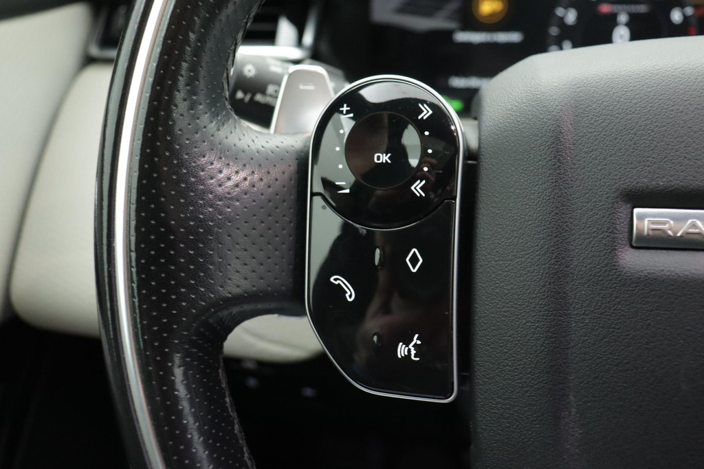 
Land Rover Range Rover Velar 2.0 P250 Turbo AWD R-Dynamic HSE(1e eig, Dealer OnderH, Panorama, Carplay, Camera’s, Lane Assist,Etc) vol									